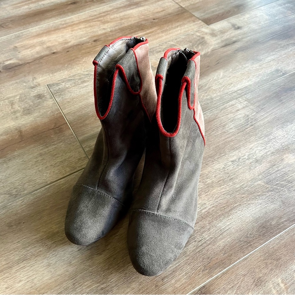 ANTHROPOLOGIE Vanessa Wu Colorblock Western Boots Size 38 Suede Beige - Picture 2 of 11